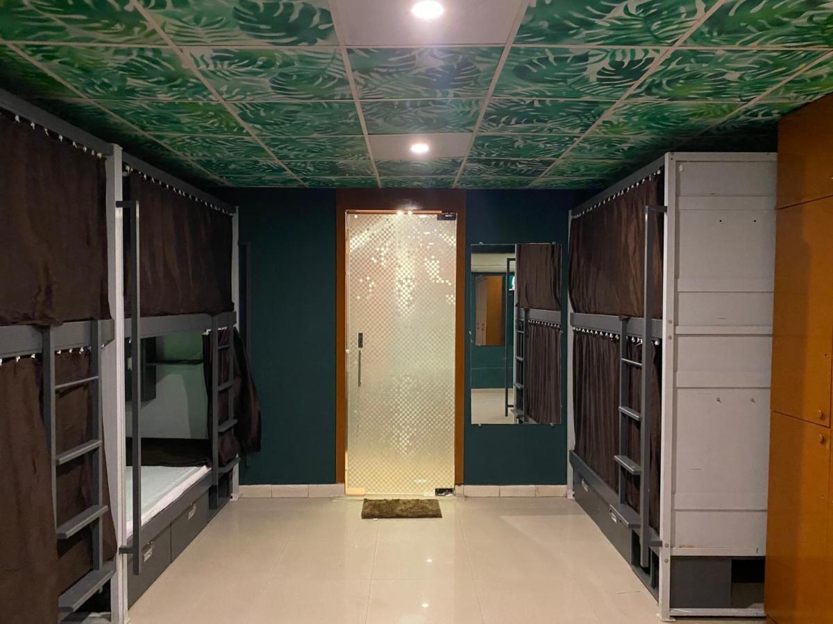 Forrest Hostels Mumbai Room photo